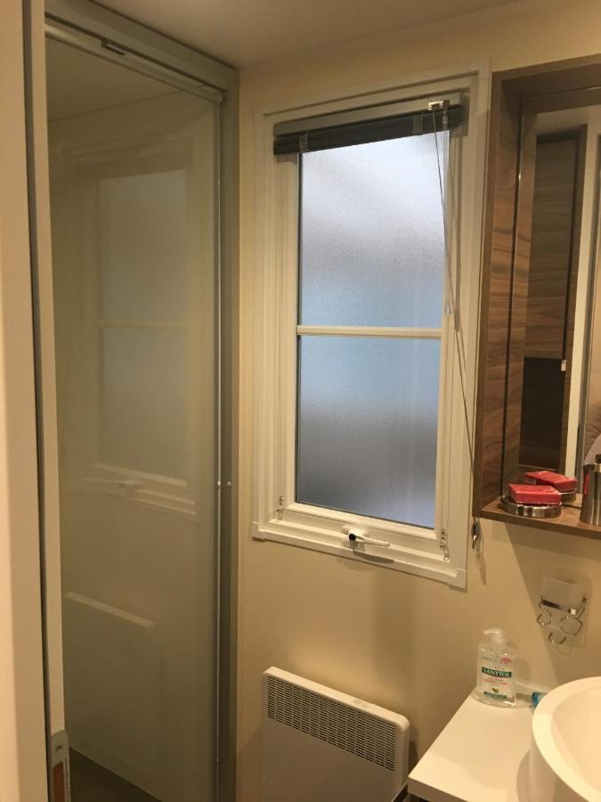 Mobilhome Familial 6 A 7 P 3 Chambres 42 M2 Saint Brevin Les Pierres Couchees 외부 사진